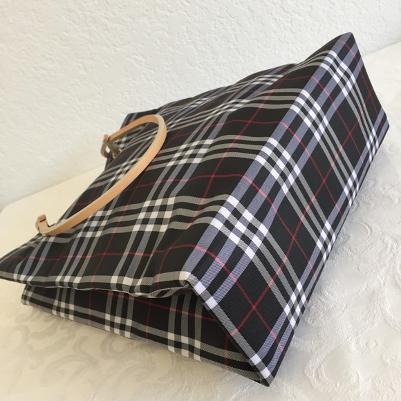 Burberry check nylon tote bag - Picture 6 of 11